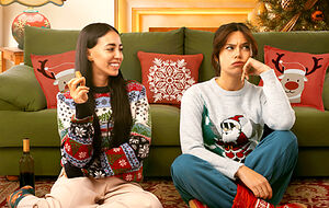 Qué es Una novia por Navidad y por qué arrasa: 20 millones de reproducciones y el boom del microdrama vertical