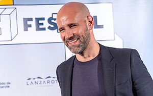 Directo al grano gana el Premio FesTVal Lanzarote: Gonzalo Miró recoge el galardón con el mejor dato de La 1 en ocho años