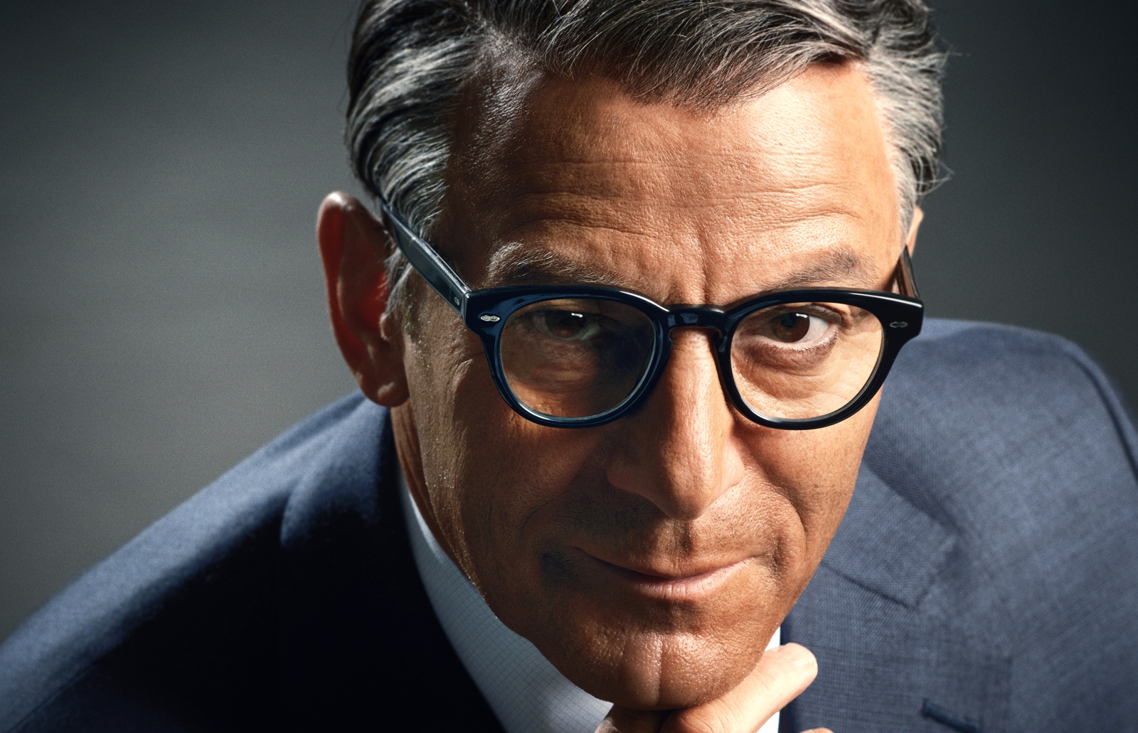 Dónde ver “Archie”, la miniserie que desnuda a Cary Grant