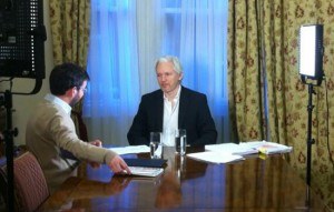 Jordi Évole entrevistará a Julian Assange en Salvados el próximo 19 de mayo
