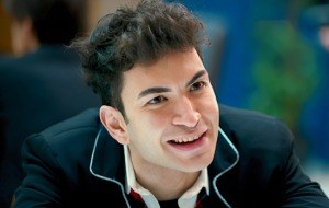 Hermanos: Berk Ali Çatal es Tolga, el joven villano de la serie turca 
