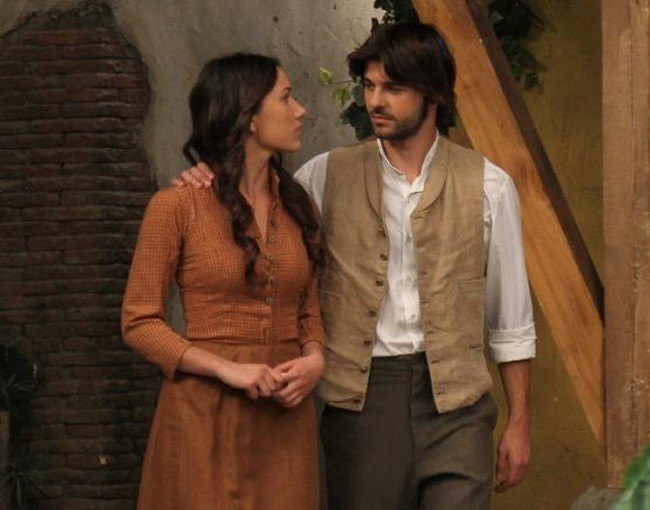 Carmen se reúne con Gonzalo para solucionar la situación de Aurora en El secreto de Puente Viejo