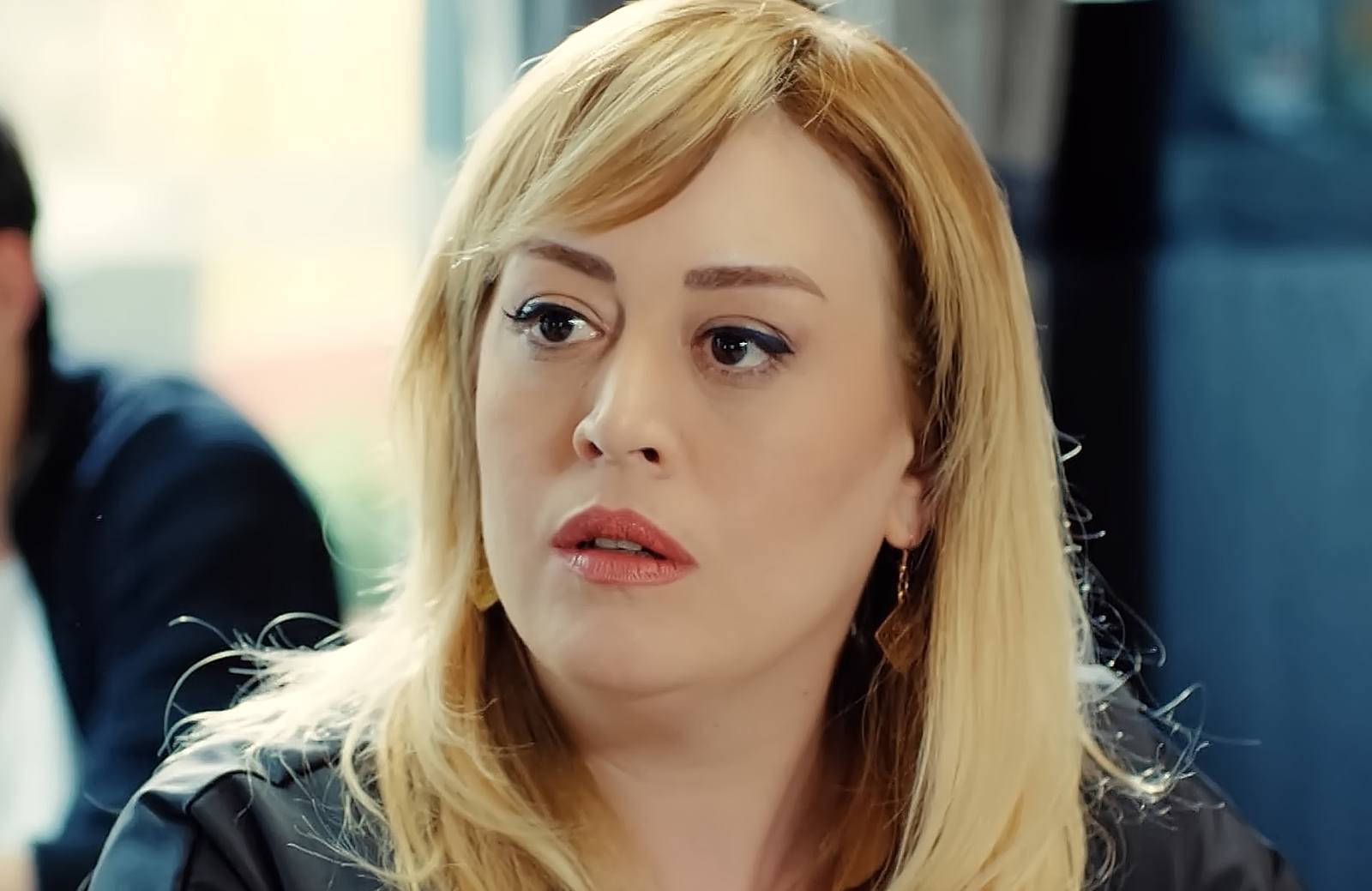 Melisa Doğu da vida a Asuman en la serie turca Pecado original