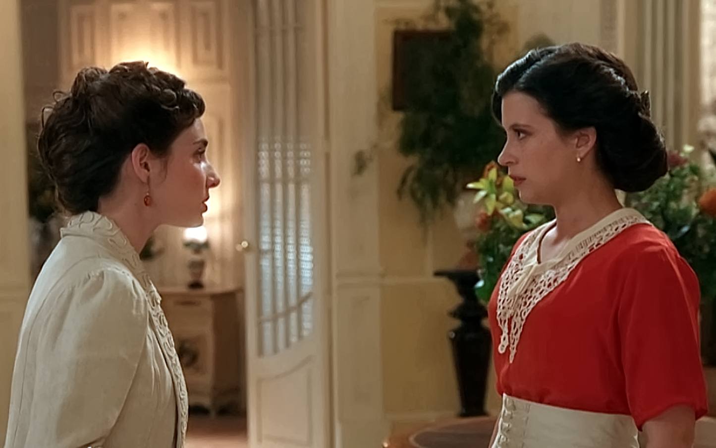 Beatriz se marcha amenazando a Martina en La Promesa
