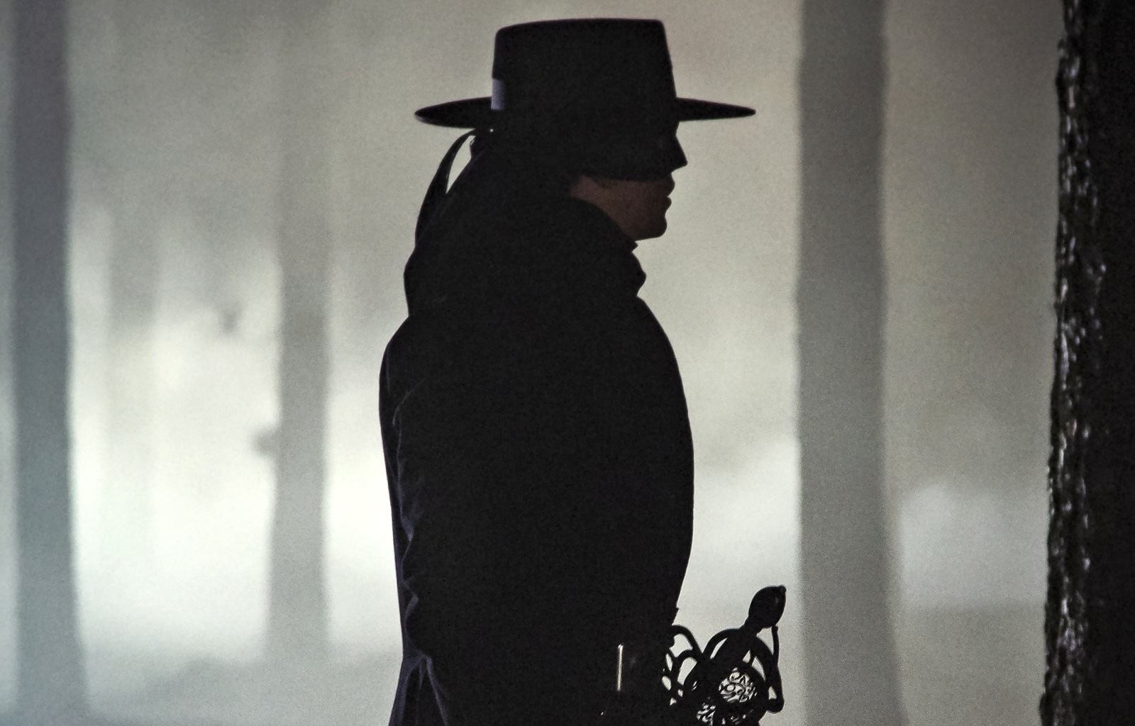 La nueva serie Zorro protagonizada por Miguel Bernardeau y Renata Notni, se estrenará en Prime Video en la primera mitad de 2024