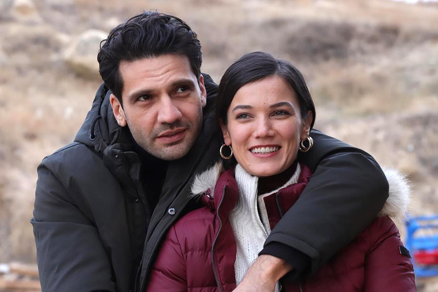Kaan y Pınar de Secretos de familia, comparten su felicidad en redes sociales