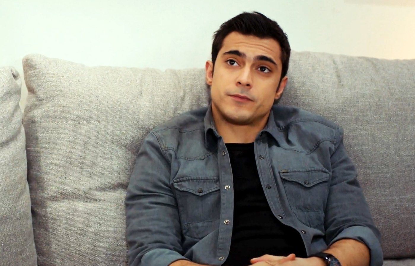 Yigit habla con su tío Caner por presión de Ender en Pecado original