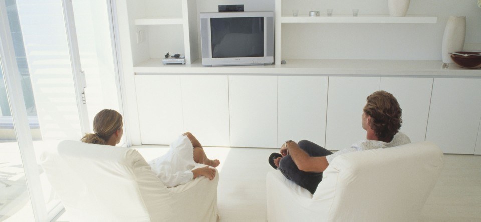 El consumo de televisión baja hasta 210 minutos por persona y día