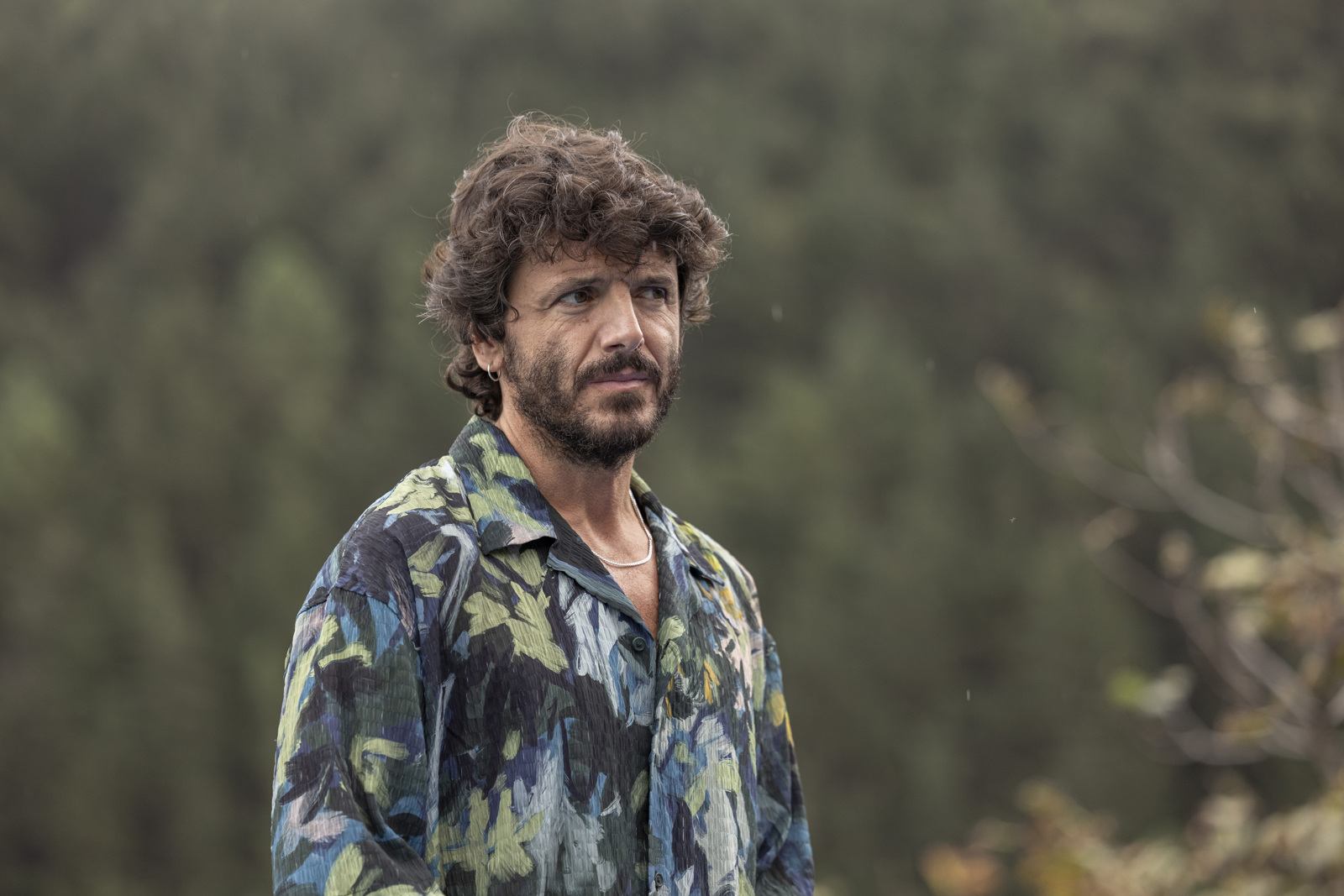 Jaime Zatarain es Eduardo en Ángela