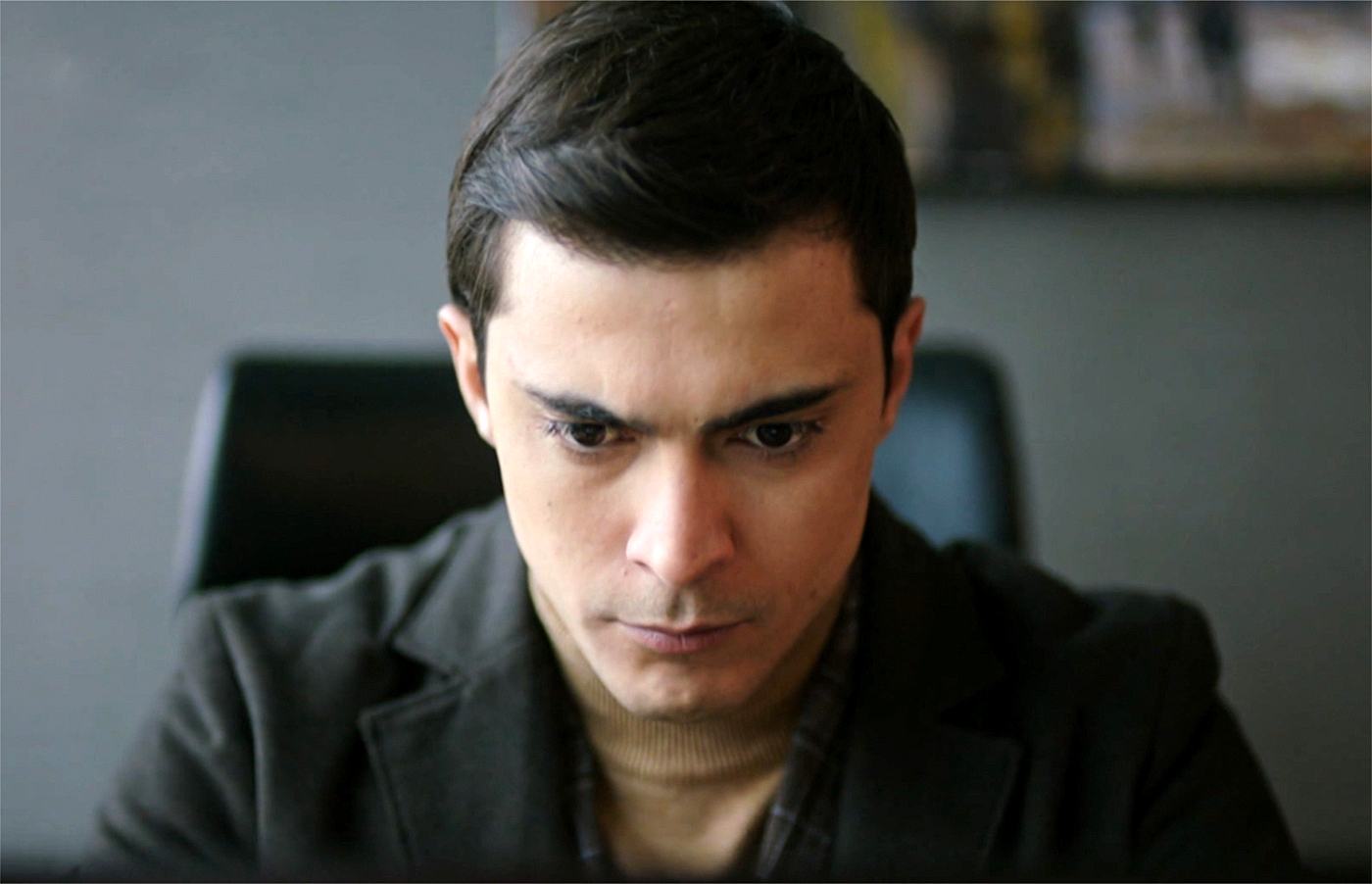 Ömer tiende una trampa a Ilgaz en Secretos de familia 