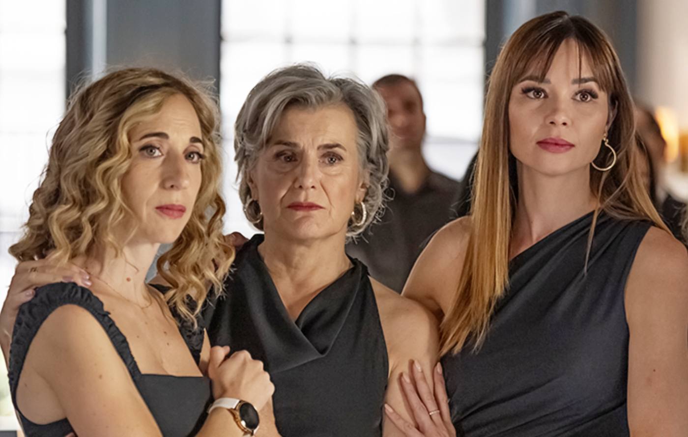 Silvia, Rita y Marta en el capítulo 127, último de la primera temporada de 4 estrellas