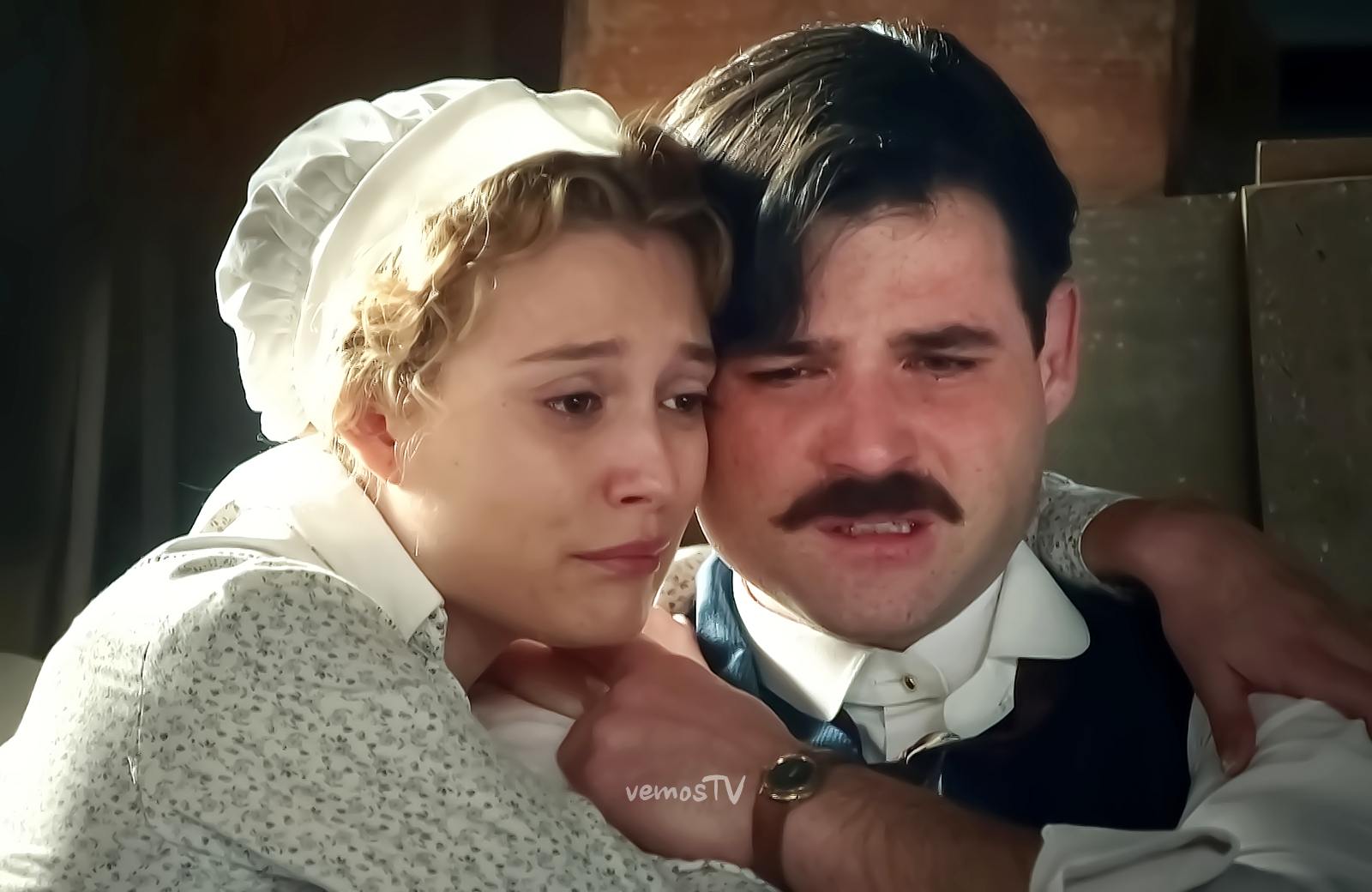 Jana y Manuel lloran la pérdida de Jimena, que se quitó la vida, en La Promesa