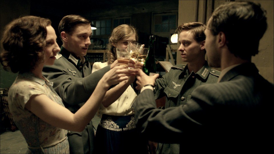 Hijos del Tercer Reich Unsere Müter, unsere Väter estreno el 9 de septiembre en Canal+