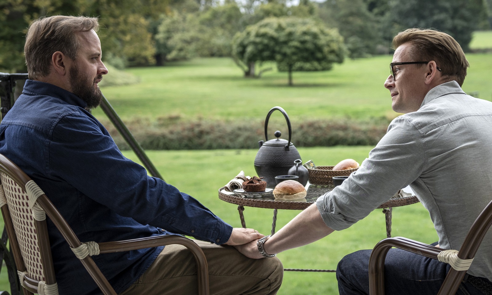 Familias como la nuestra da título a la primera serie de televisión de Thomas Vinterberg, el director ganador del Oscar por Otra ronda