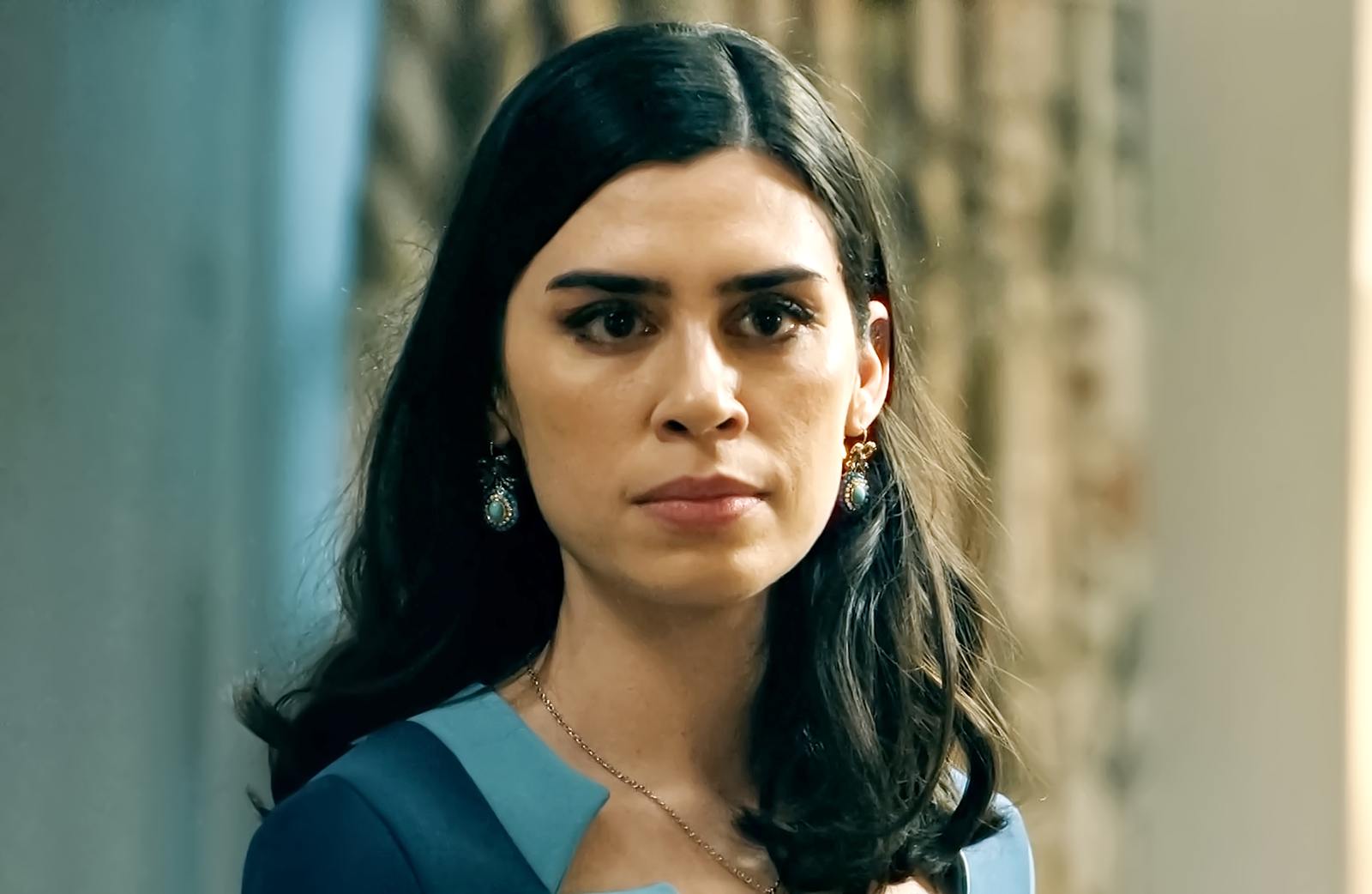 El chantaje de María indigna a Andrés, en Sueños de libertad
