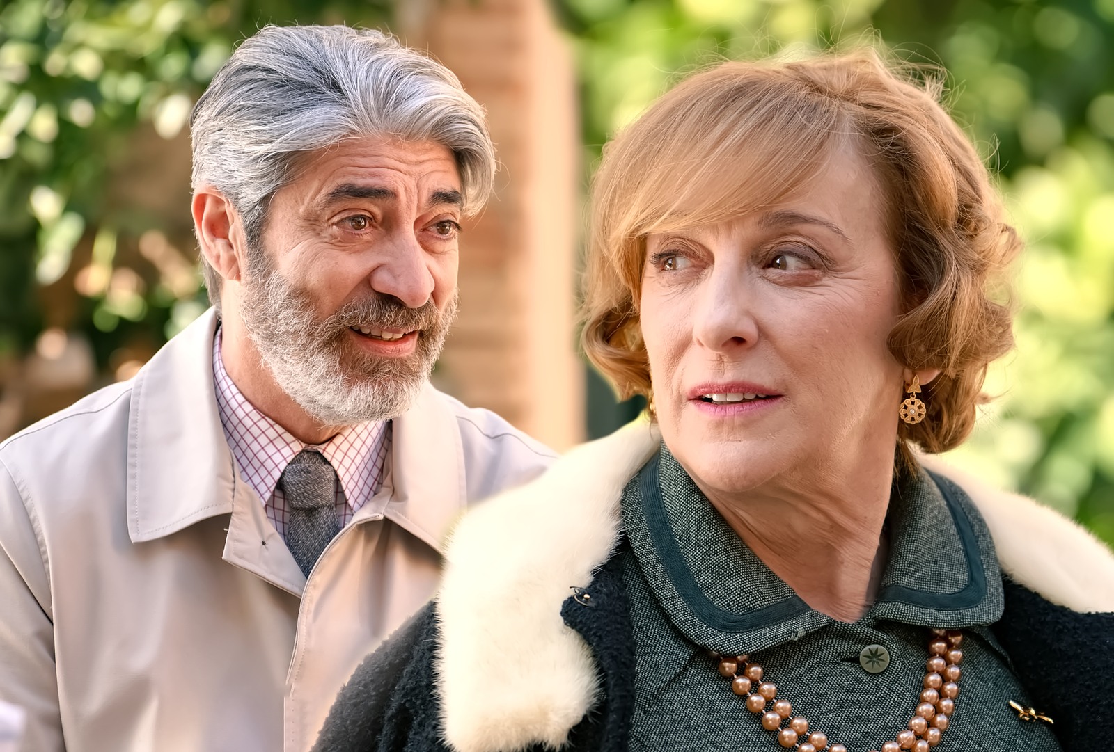 Irene se da cuenta de que Ángel es un detective en Sueños de libertad
