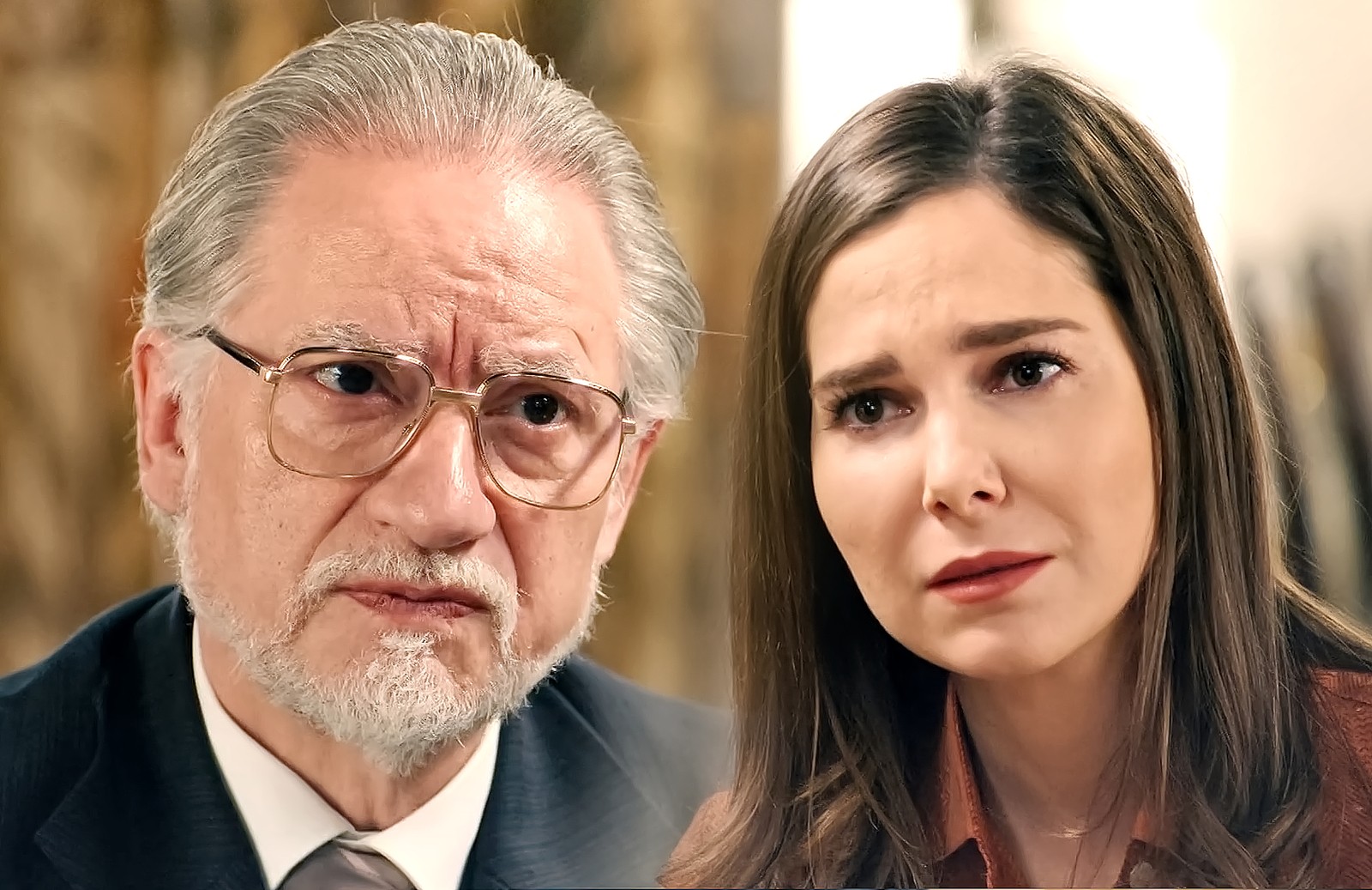 Begoña abre los ojos a Damián sobre lo que está haciendo María con Andrés, en Sueños de libertad