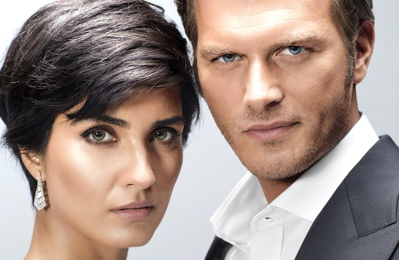 Tuba Büyüküstün y Kivanç Tatlituğ, protagonistas de la popular telenovela turca Sühan: Venganza y amor