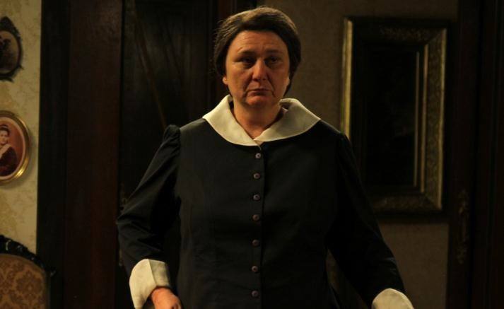 Rosario deja de ser la sirvienta para formar parte de la familia en El secreto de Puente Viejo