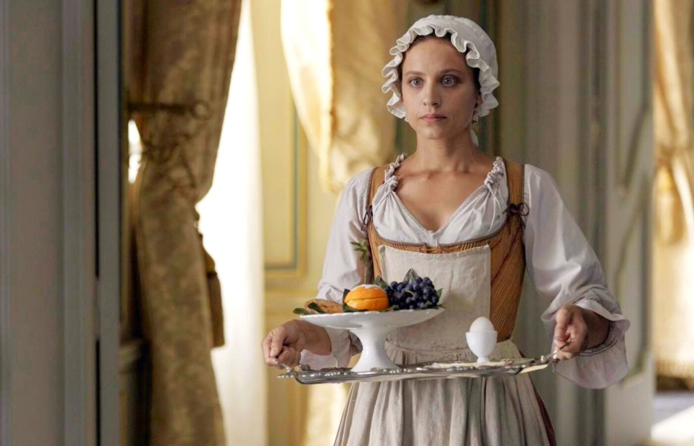 Michelle Jenner protagoniza la serie de época La cocinera de Castamar