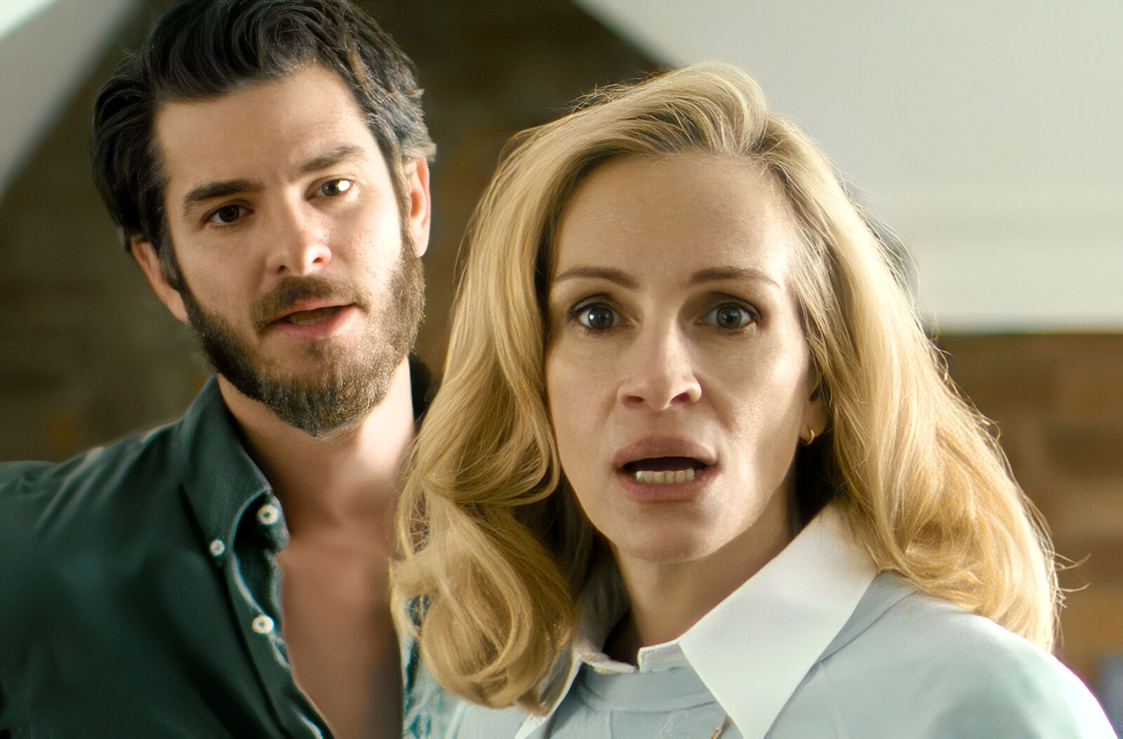 Julia Roberts y Andrew Garfield protagonizan Caza de brujas en Prime Video