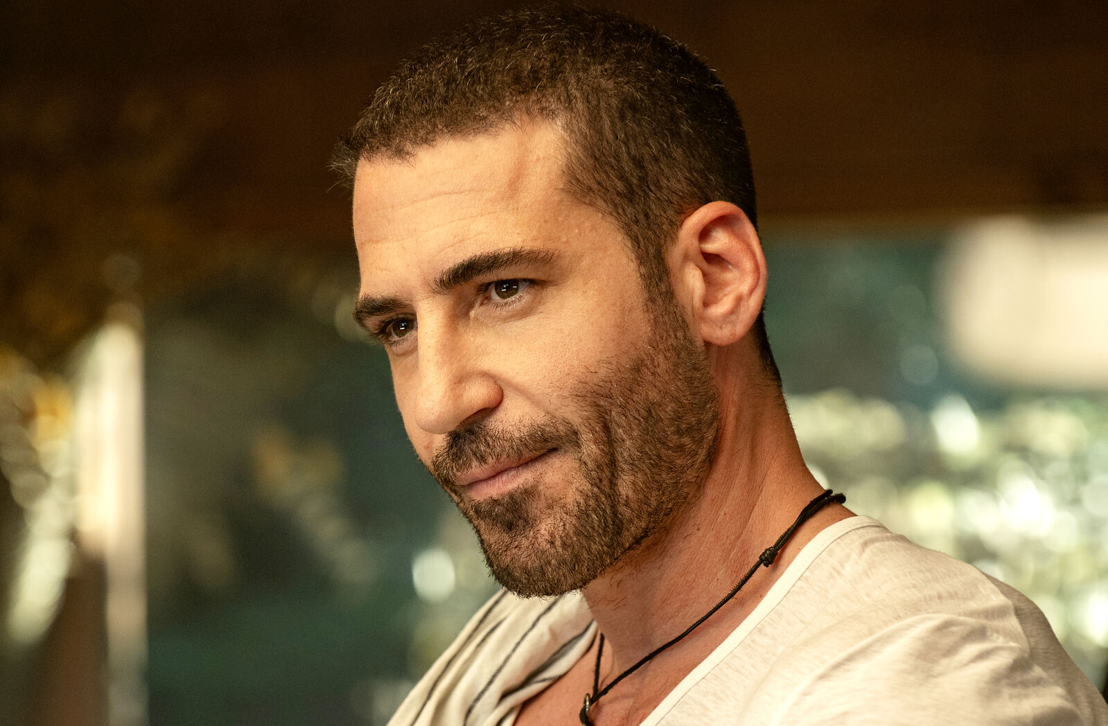 Miguel Ángel Silvestre protagoniza La fiera, nueva película de Salvador Calvo