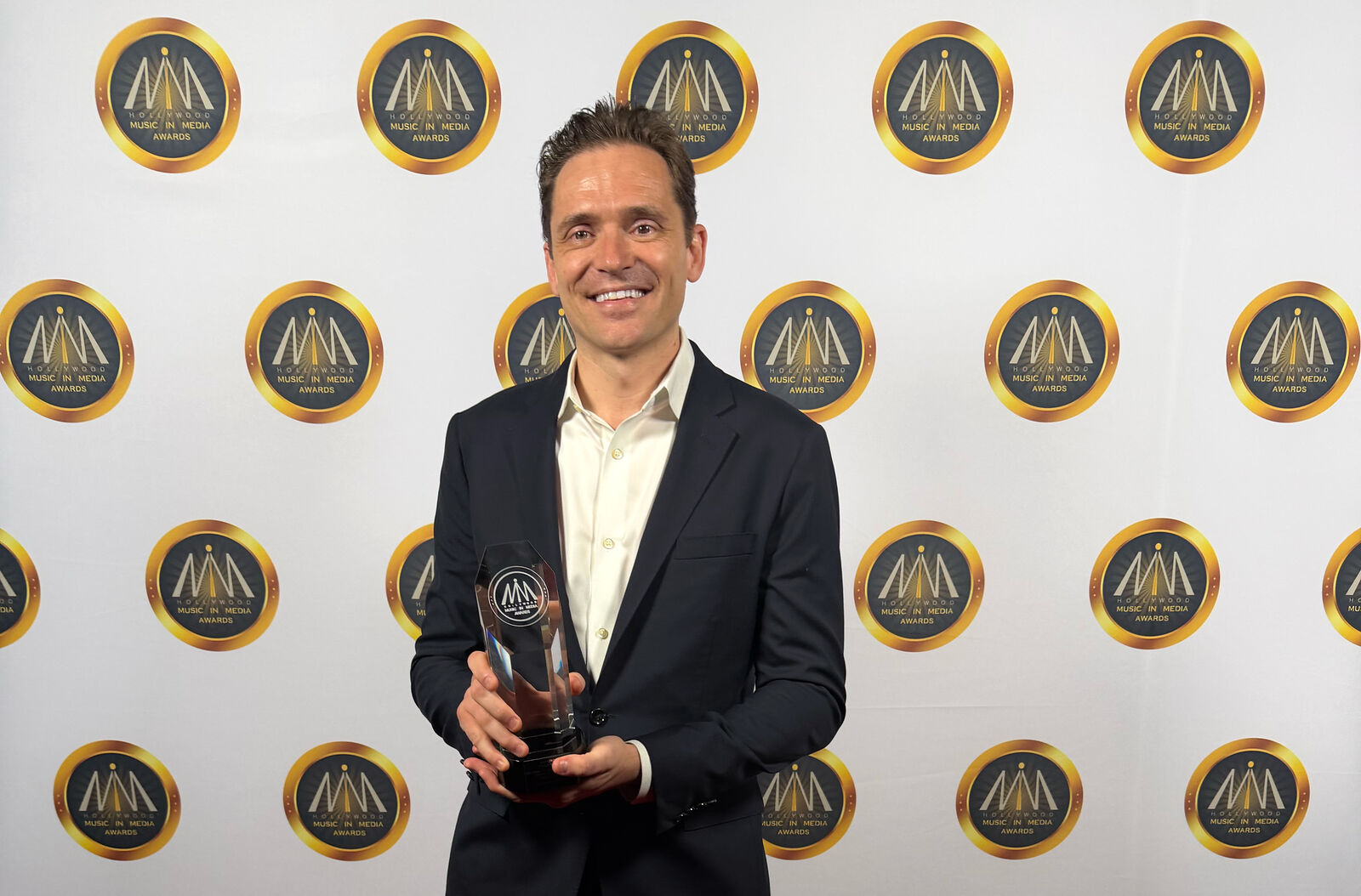 Arturo Cardelús gana el Hollywood Music in Media Award por la serie Terra Alta de Movistar Plus+