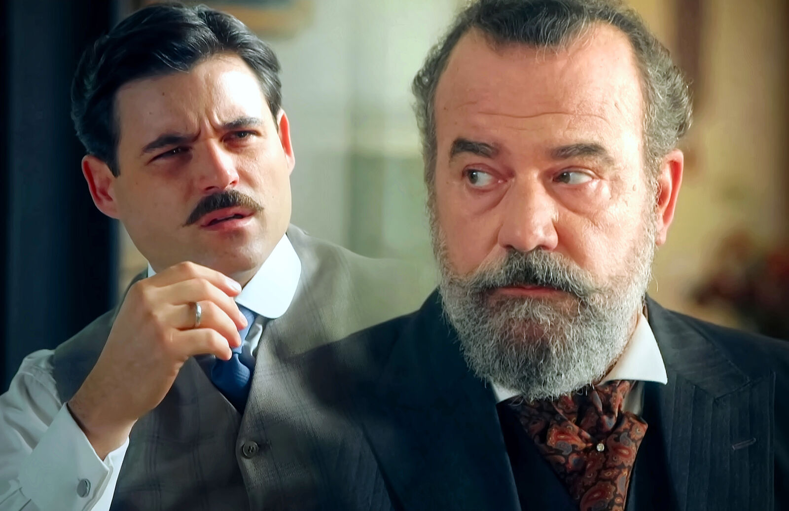 Manuel y Alonso seguirán protagonizando la quinta temporada de La Promesa