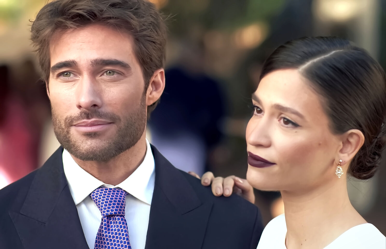 Amanda y César durante su segunda boda en el capítulo 56 de La Encrucijada