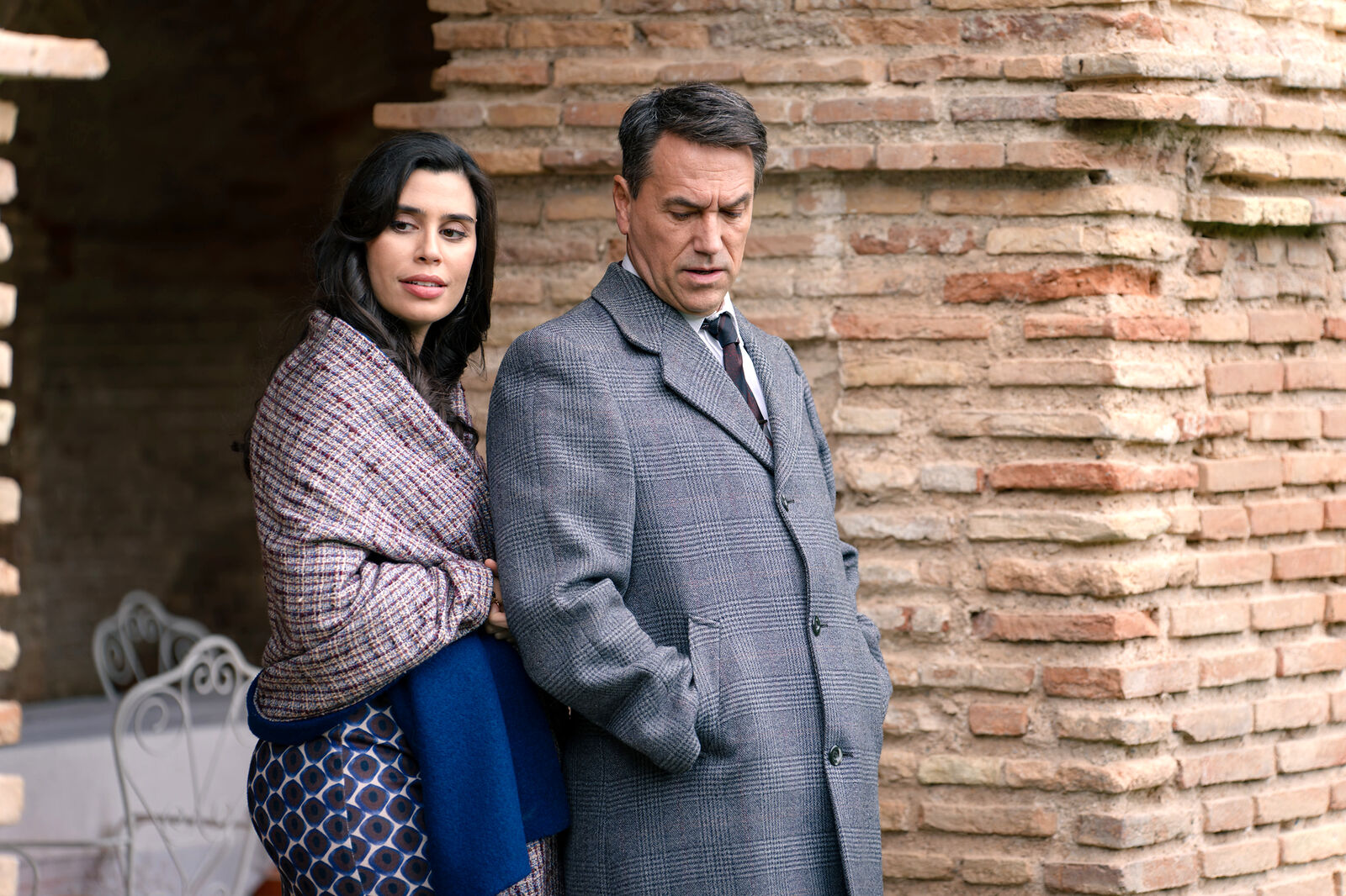 María trata de seducir a Gabriel en Sueños de libertad
