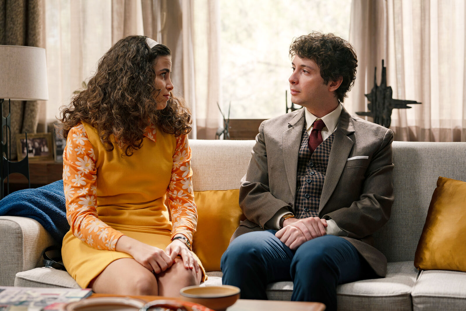 Mabel y Miguel son los dos hijos del matrimonio Salazar en Sueños de libertad