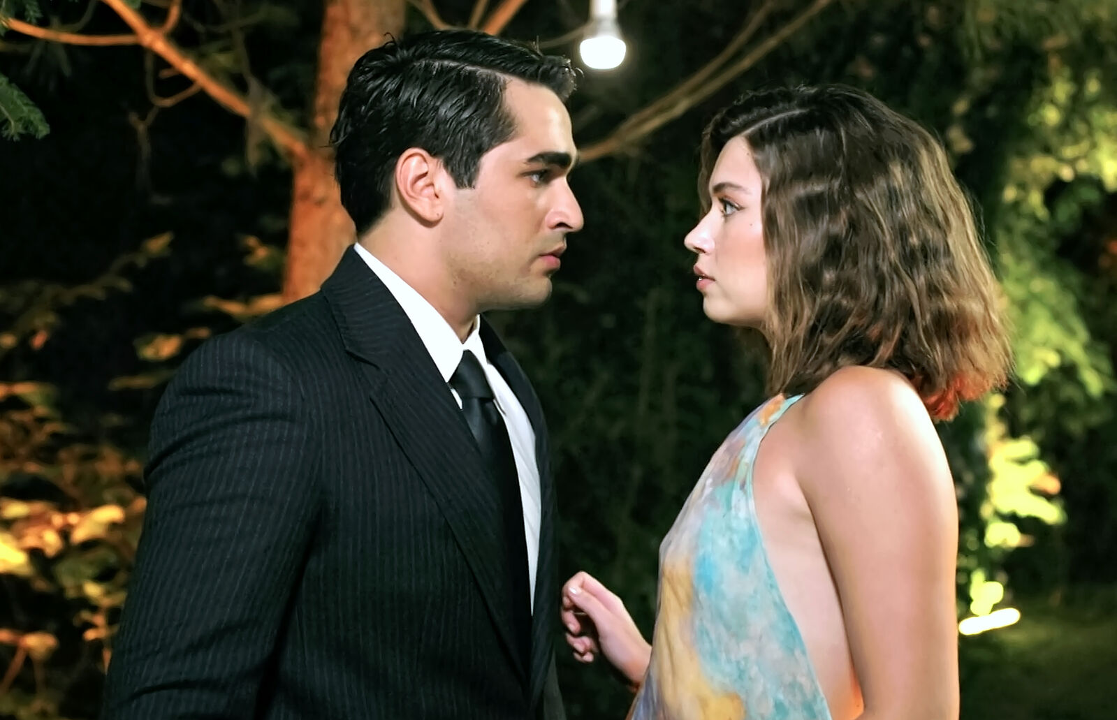 Ferit y Seyran se reencuentran en el primer capítulo de la tercera temporada de Una nueva vida