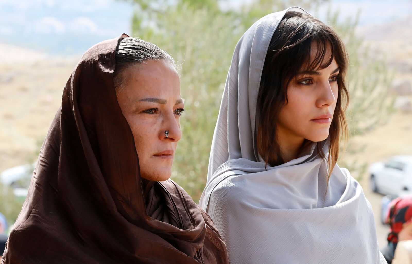 Descubrimos al reparto de En tierra lejana, la nueva serie turca de Antena 3