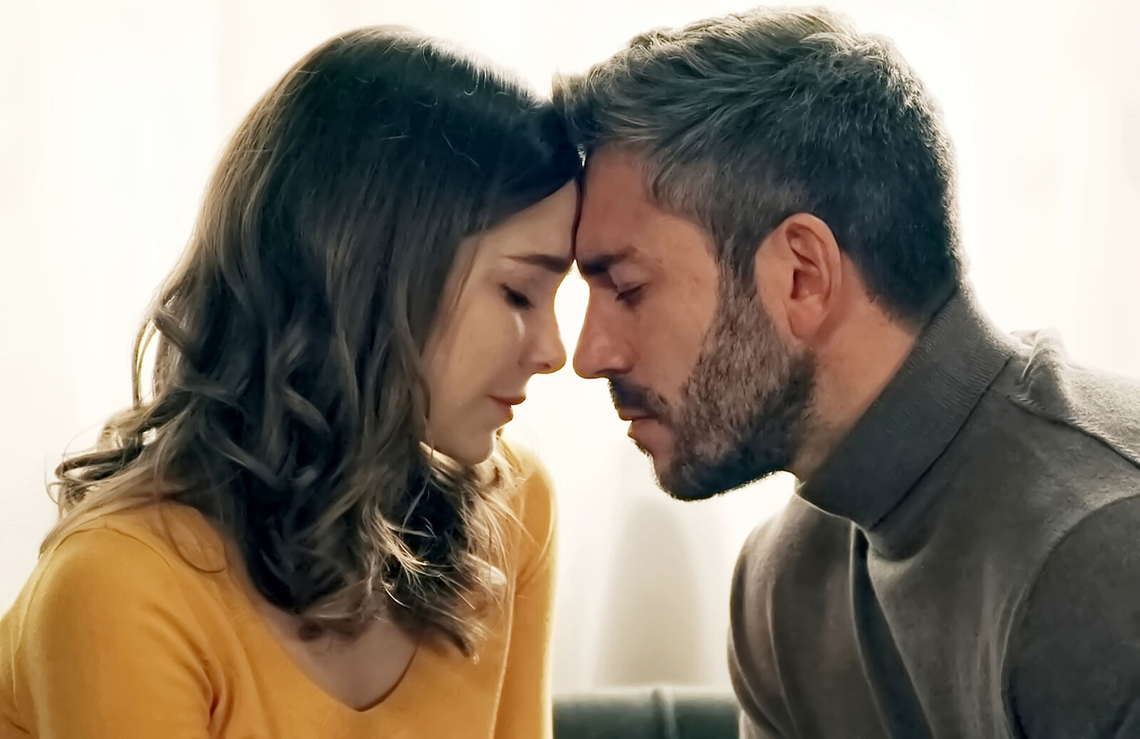 Begoña y Andrés renuncian a su amor en Sueños de libertad