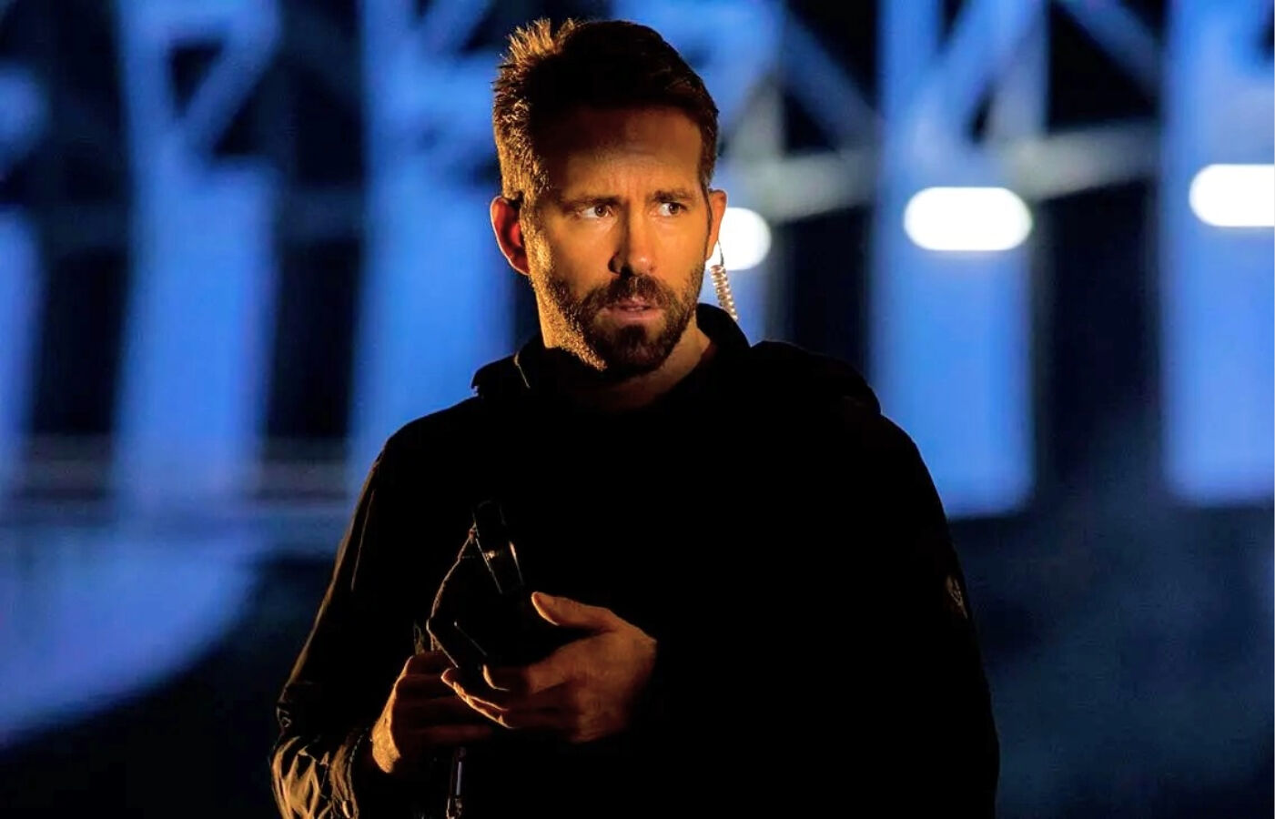 Ryan Reynolds protagoniza 6 en la sombra 