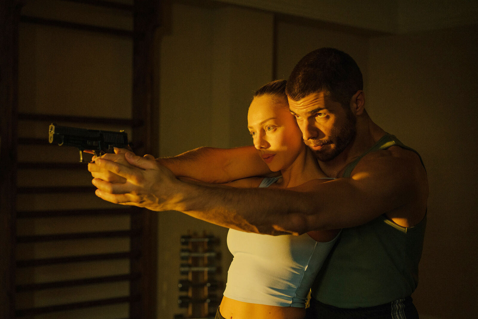 Ester Expósito y Hugo Diego García protagonizan Enfrentados: Marfil