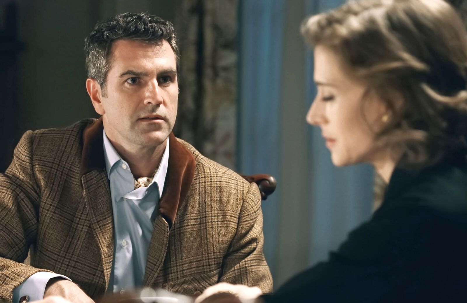 Darío le cuenta la verdad a Marta sobre la desaparición de Fina en Sueños de libertad