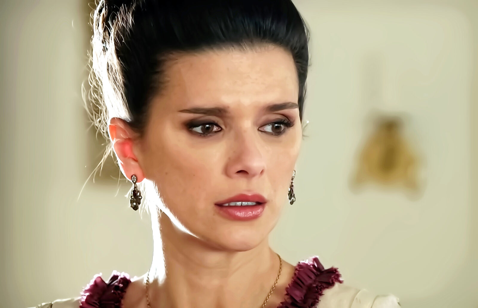 Bárbara exige saber por qué Victoria odiaba a Adriana en el capítulo 407 de Valle Salvaje