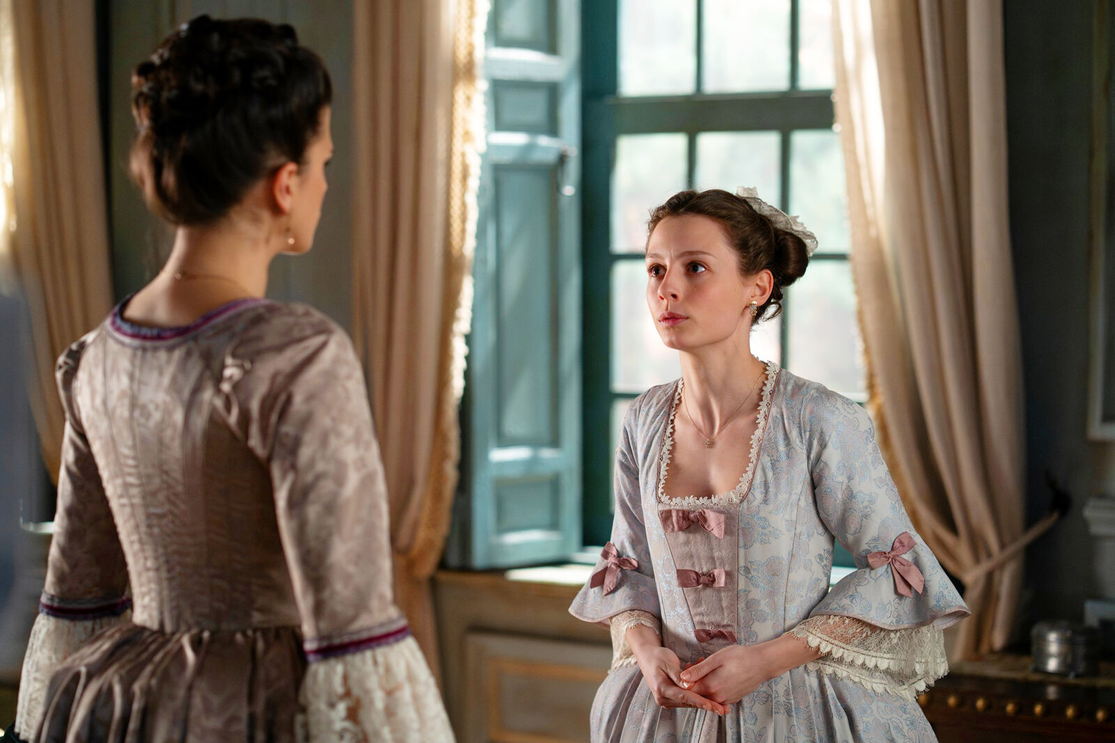 Victoria y Bárbara en una escena del capítulo 412 de Valle Salvaje