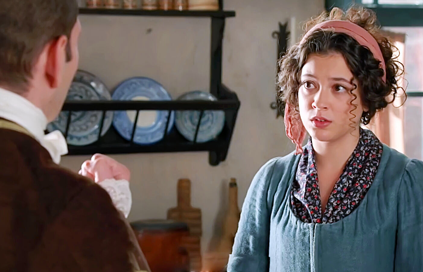 Francisco intenta pedir matrimonio a Pepa, pero ella se teme algo peor, en el capítulo 427 de Valle Salvaje