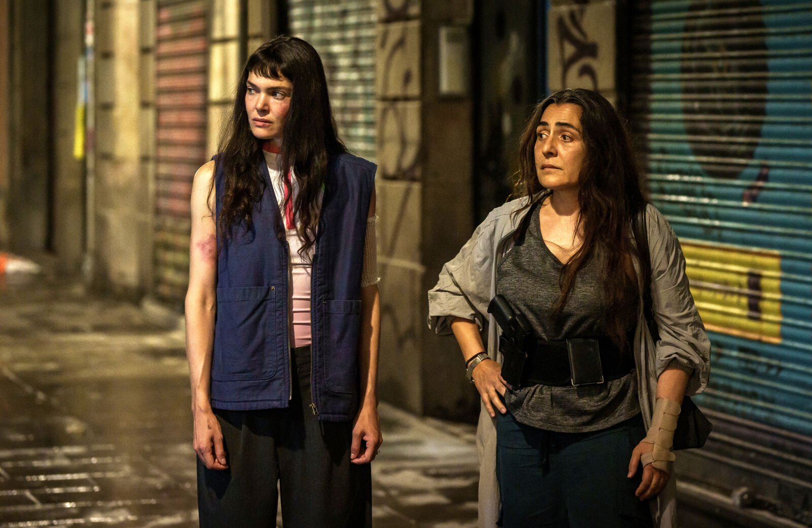 Ana Rujas y Candela Peña en una escena de La desconocida