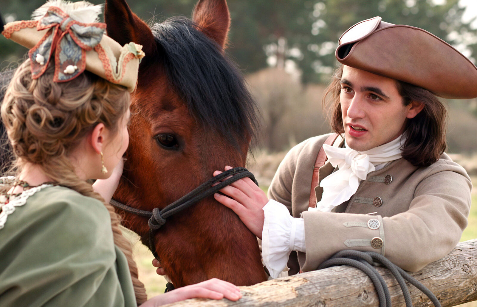 Manuela invita a Alejo a cabalgar con ella delante de Braulio en el capítulo 443 de Valle Salvaje