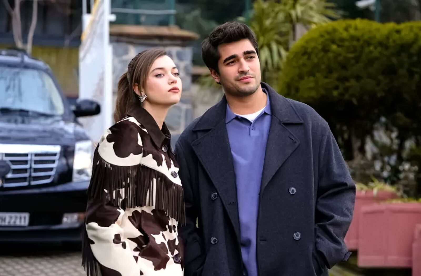 Seyran y Ferit regresan a la mansión en Una nueva vida
