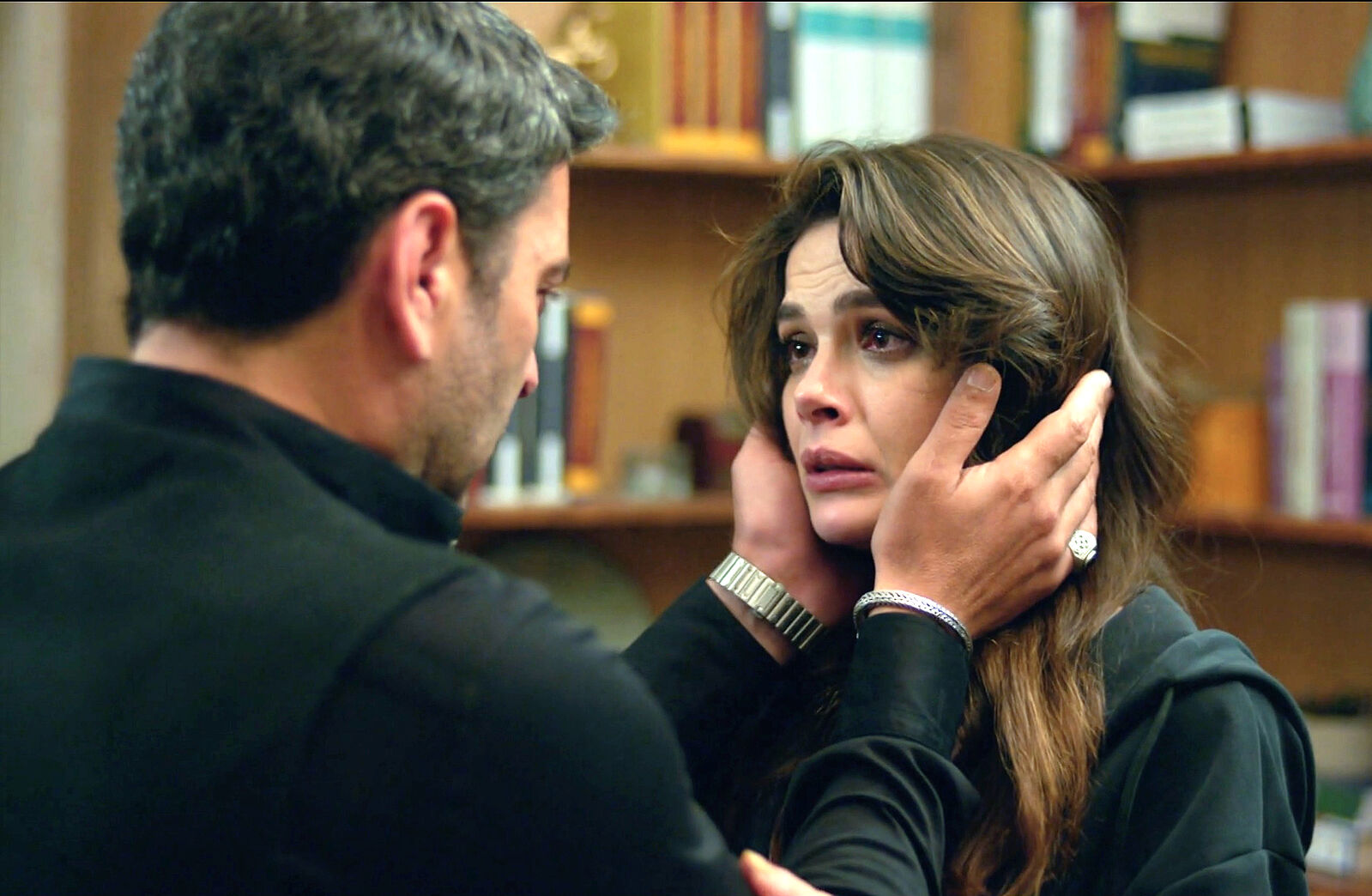 Cihan y Alya, más unidos que nunca en En tierra lejana