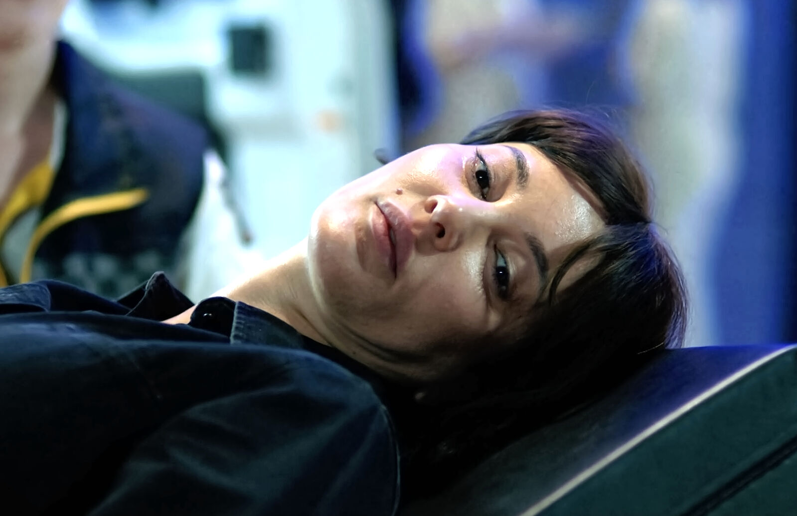 Mine ingresa de urgencia en el hospital con riesgo de aborto en En tierra lejana