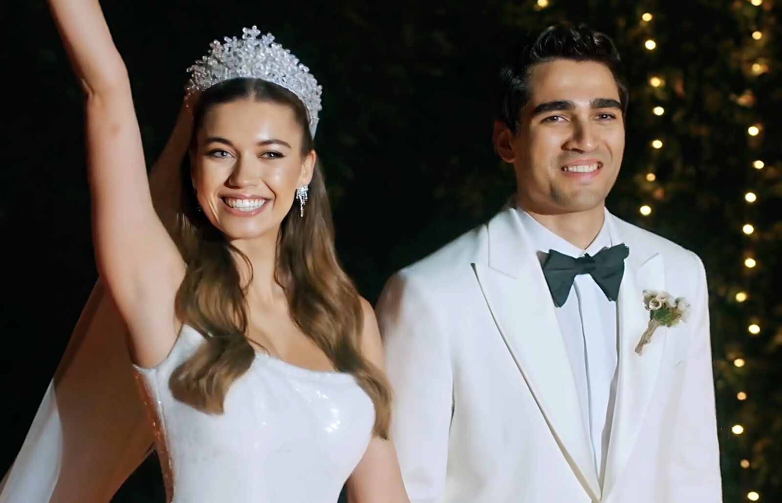 Seyran y Ferit en su segunda boda en Una nueva vida