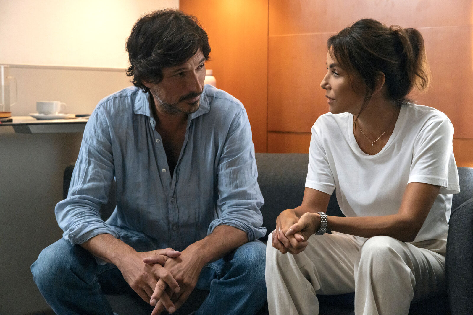 Andrés Velencoso y Eva Longoria en el reparto de Sunrise: El último amanecer
