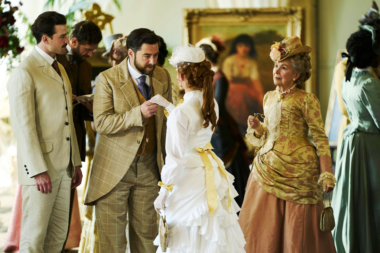 Richard Rankin, de Outlander, y Susan Hampshire, se unen a la segunda temporada de Los Forsyte