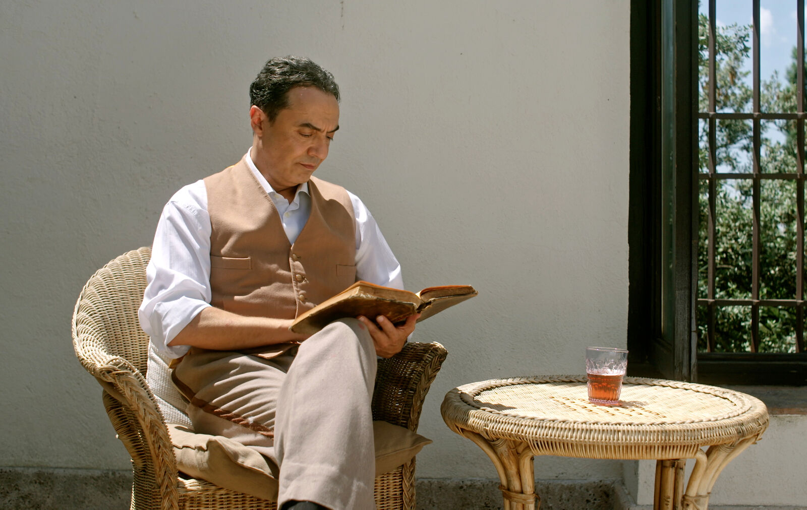 La 1 estrena Lorca, las horas perdidas sobre el asesinato de Federico García Lorca en el 90 aniversario de su muerte
