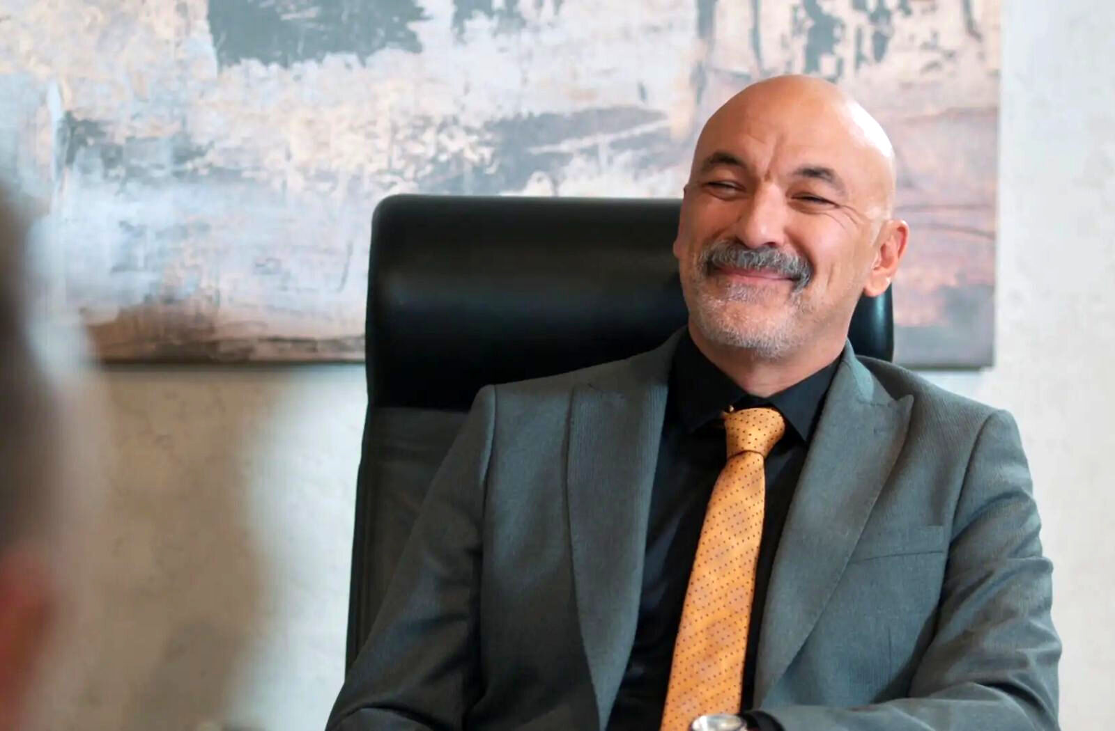 Tibet maquina su plan contra Serhat en El Secreto